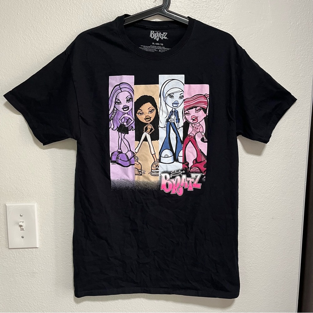 Bratz T-Shirt Women's Size XL Black Graphic Short Sleeve Casual Girlhoodcore